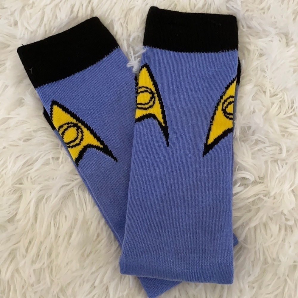 NWOT Star Trek periwinkle purple with logo